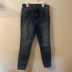 Kut from the Kloth Connie high rise skinny ankle jeans size 6